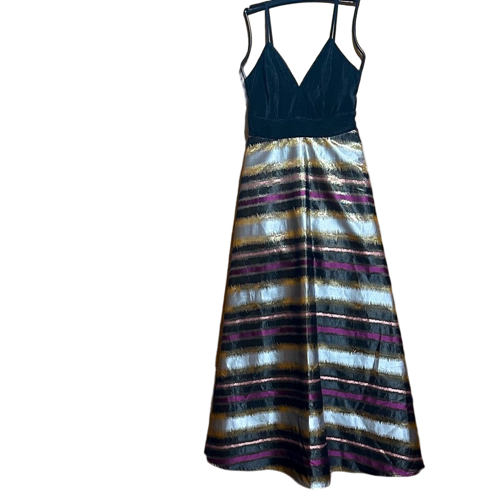 Belle Badgley Mischka Avery Gown – Black Multi Metallic – Size 2 – NWT